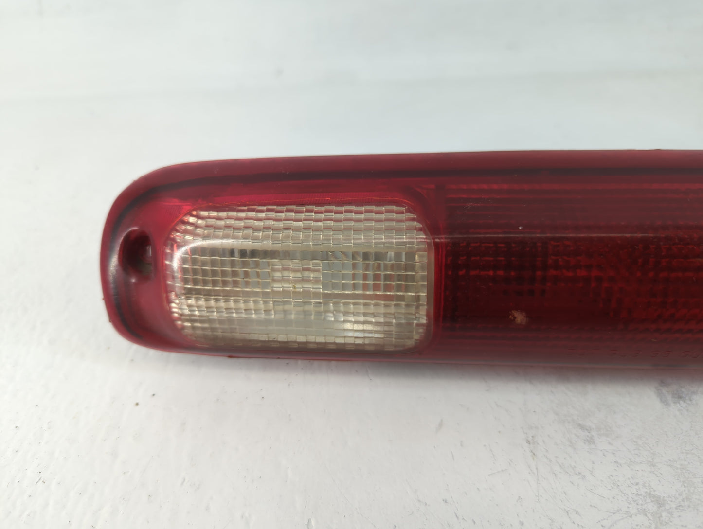 2006 Gmc Sierra 3500 Third Brake Light Tail Light P/N:16525205 Fits OEM Used Auto Parts - Oemusedautoparts1.com