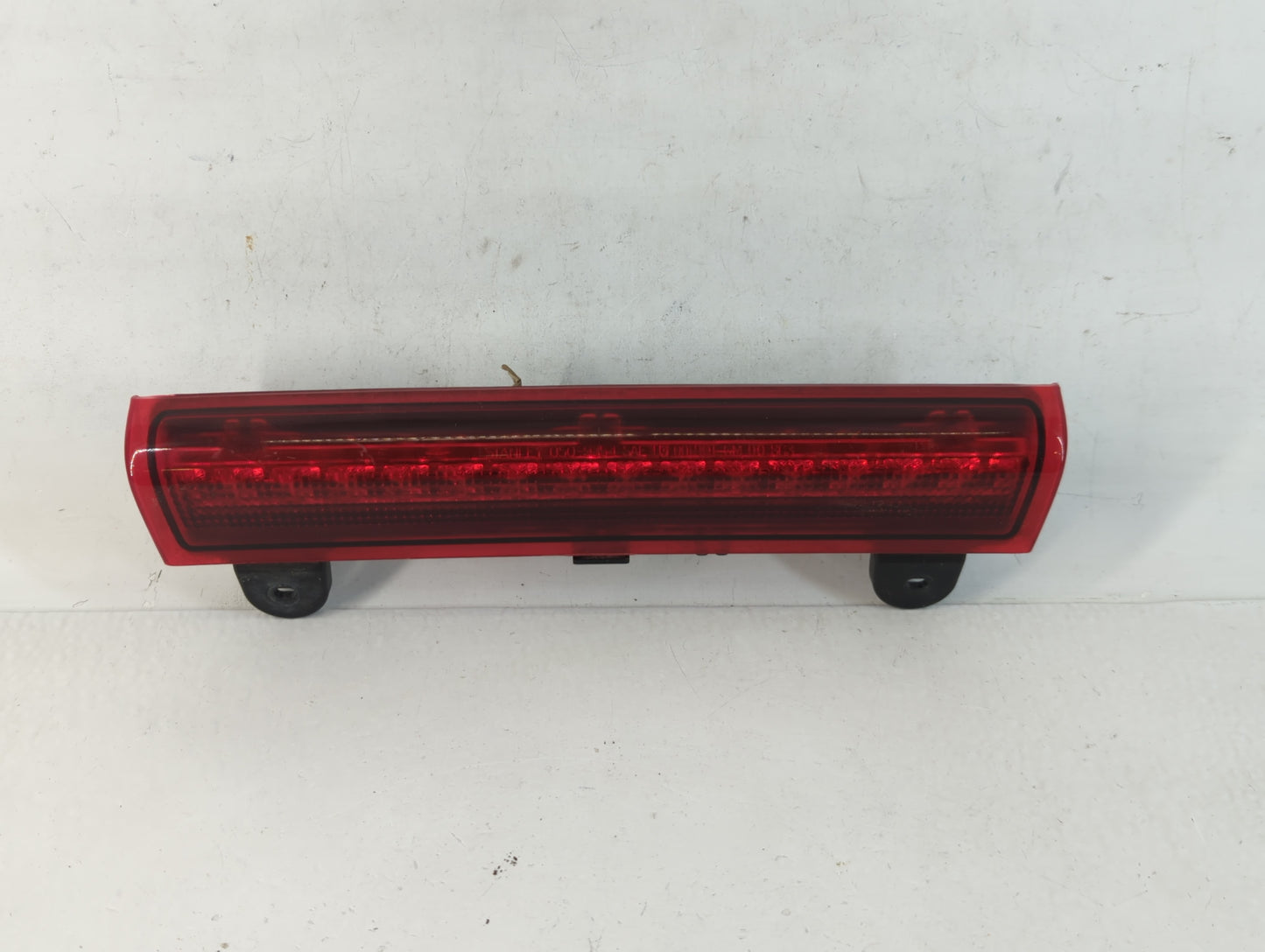 2006 Chevrolet Suburban Third Brake Light Tail Light P/N:15170955 050-9354 Fits OEM Used Auto Parts - Oemusedautoparts1.com