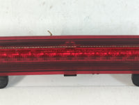 2006 Chevrolet Suburban Third Brake Light Tail Light P/N:15170955 050-9354 Fits OEM Used Auto Parts - Oemusedautoparts1.com