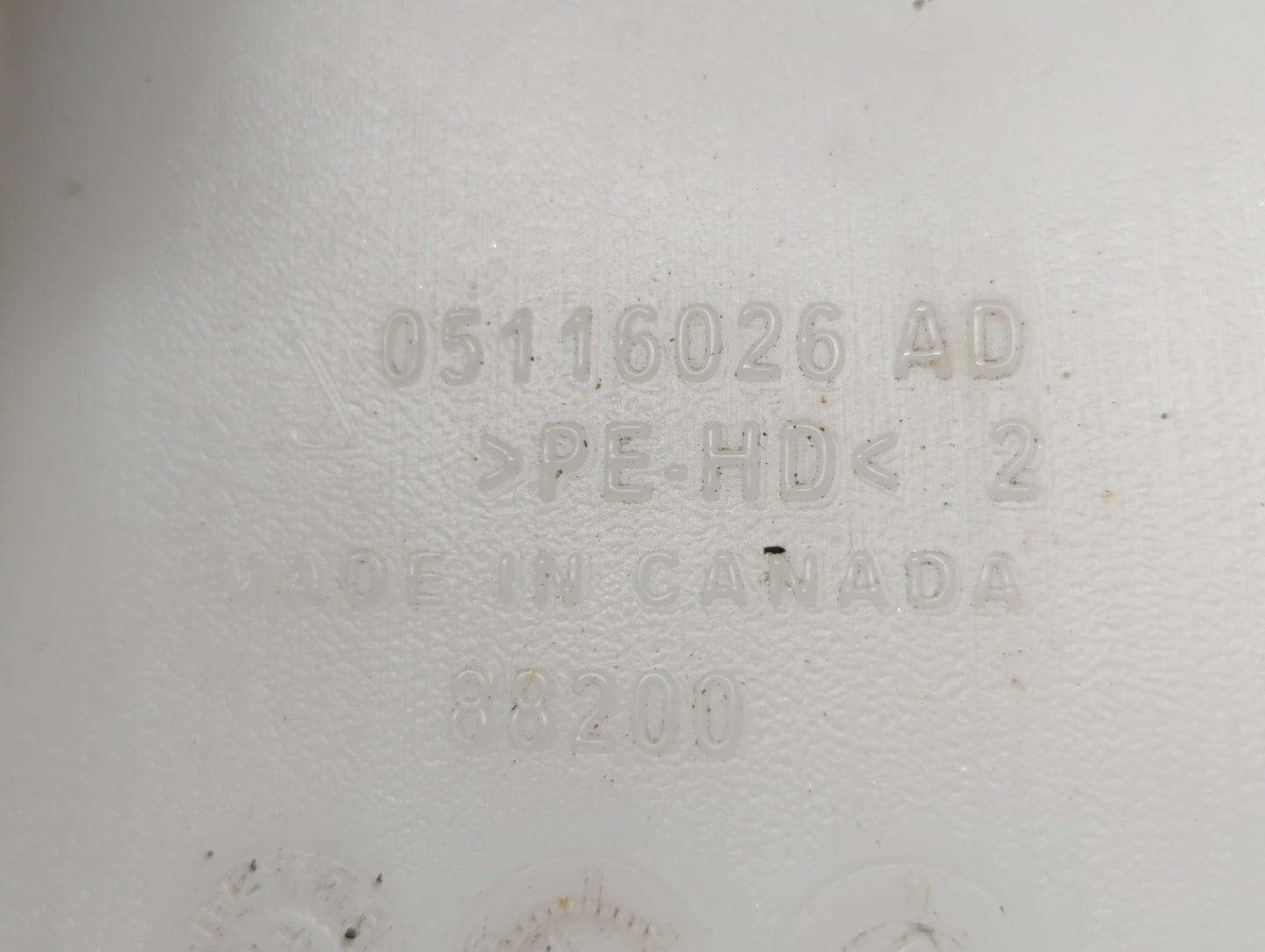 2011-2014 Chrysler 200 Windshield Washer Fluid Reservoir Bottle Oem - Oemusedautoparts1.com