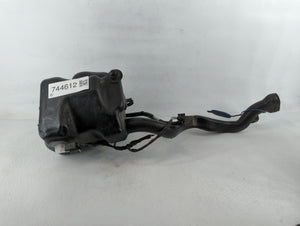 2014 Mercedes-benz Cla250 Windshield Washer Fluid Reservoir Bottle Oem