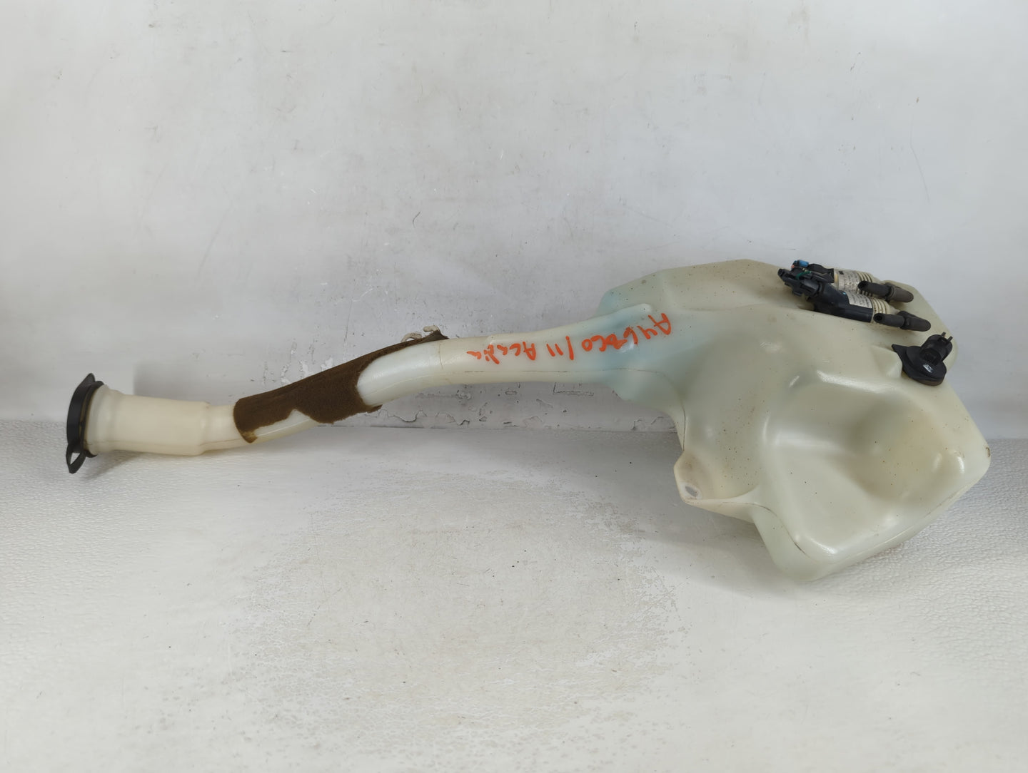 2010-2017 Gmc Acadia Windshield Washer Fluid Reservoir Bottle Oem - Oemusedautoparts1.com