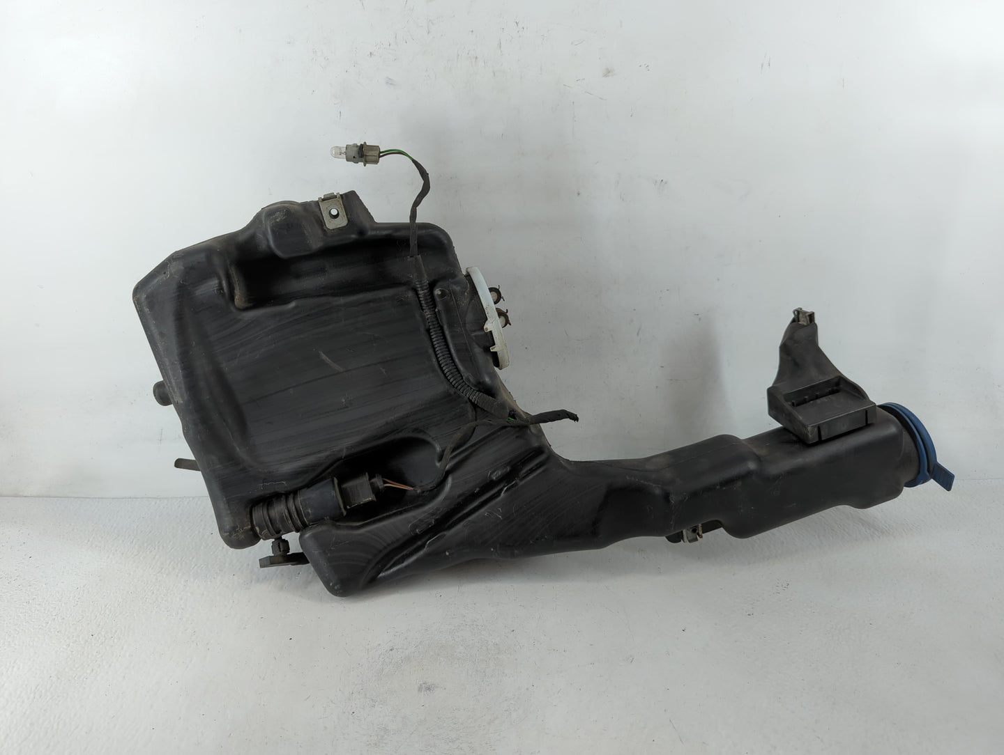 2010-2015 Mercedes-benz C250 Windshield Washer Fluid Reservoir Bottle Oem - Oemusedautoparts1.com