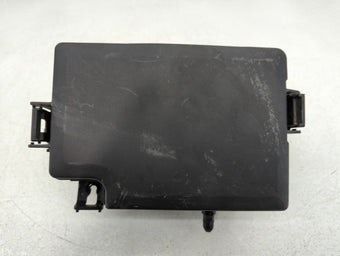 compare product 2018 Hyundai Elantra Fusebox Fuse Box Panel Relay Module P/N:VS91200F3535AA Fits OEM Used Auto Parts