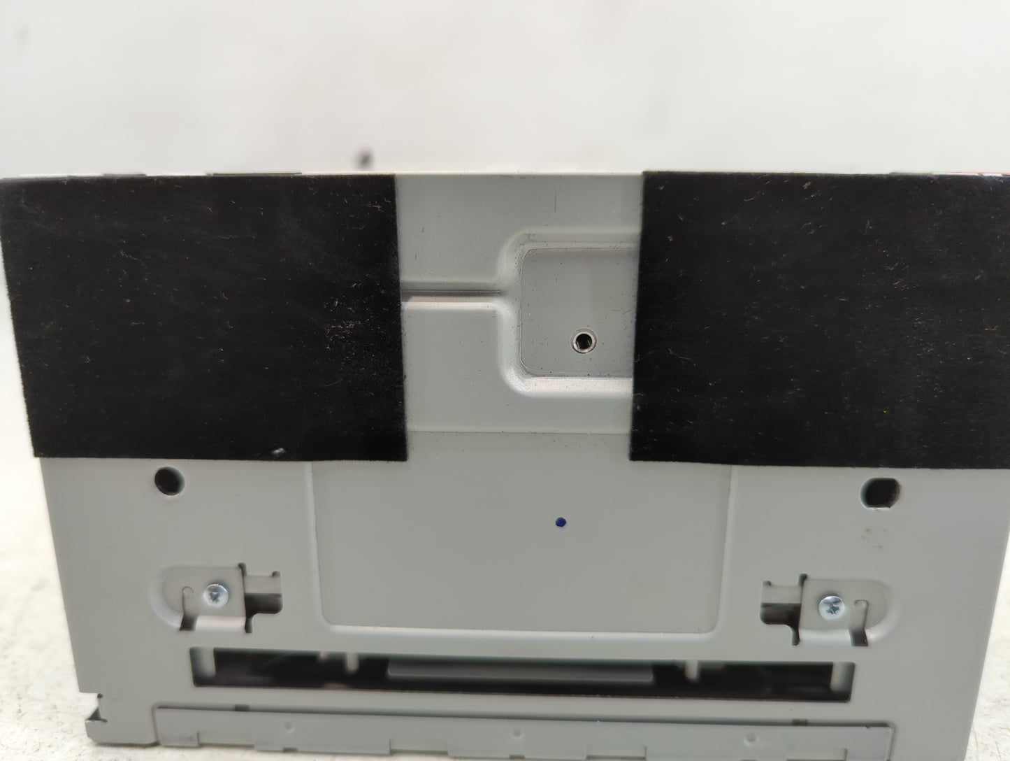 2008 Ford Escape Radio AM FM Cd Player Receiver Replacement P/N:8L8T-19C107-AM Fits OEM Used Auto Parts - Oemusedautoparts1.com