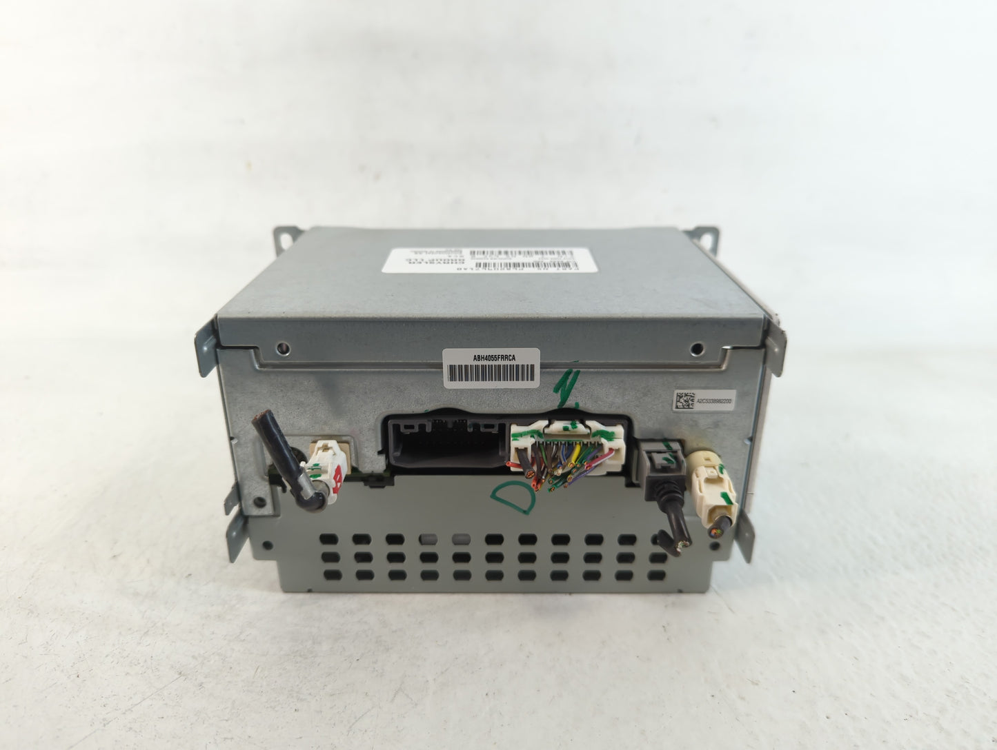 2014 Kia Sorento Radio AM FM Cd Player Receiver Replacement P/N:P68209671AB Fits OEM Used Auto Parts - Oemusedautoparts1.com