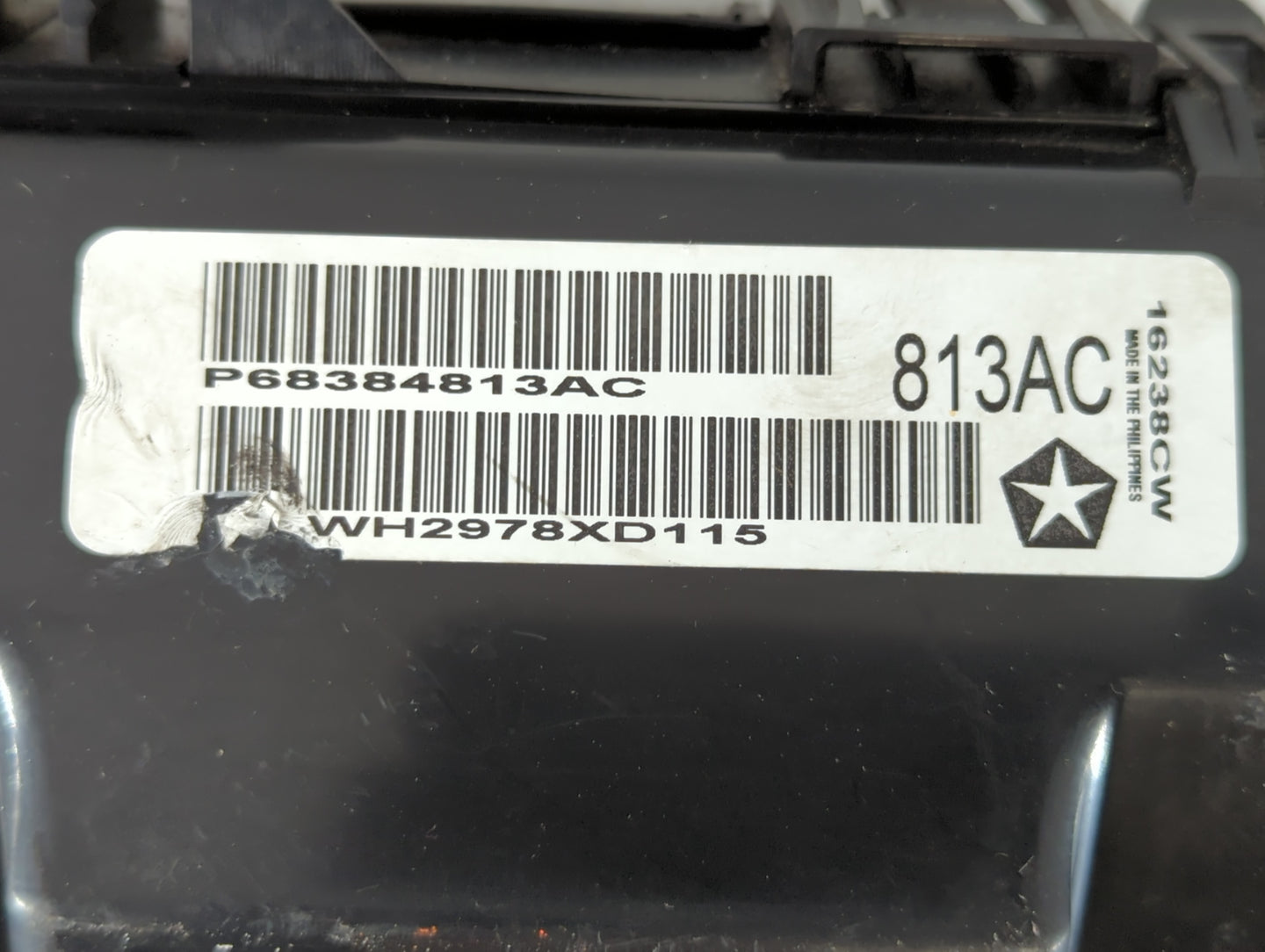 2019 Chrysler 300 Fusebox Fuse Box Panel Relay Module P/N:P68384813AC Fits OEM Used Auto Parts - Oemusedautoparts1.com