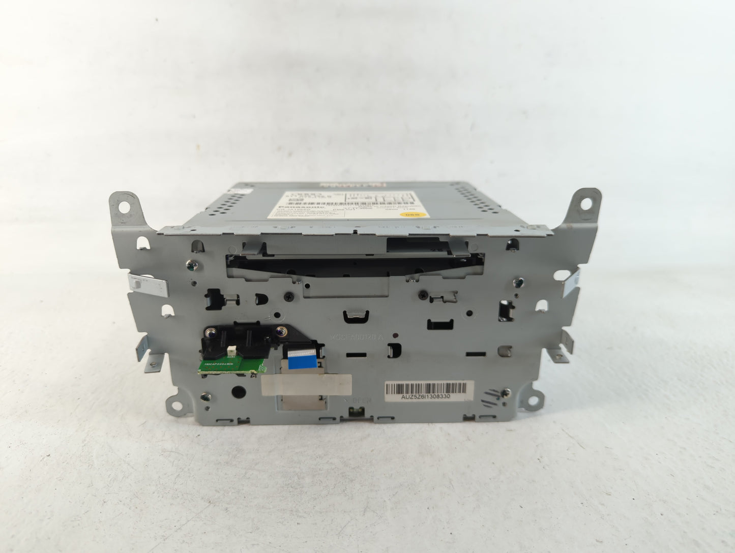 2010-2012 Audi A4 Radio AM FM Cd Player Receiver Replacement P/N:8T1 035 186 R Fits Fits 2010 2011 2012 2013 2014 2015 2016 2017 OEM Used Auto Parts - Oemusedautoparts1.com