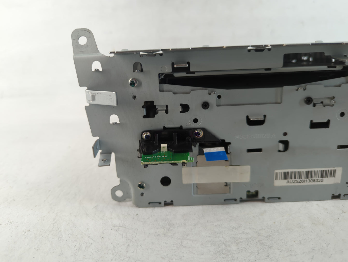 2010-2012 Audi A4 Radio AM FM Cd Player Receiver Replacement P/N:8T1 035 186 R Fits Fits 2010 2011 2012 2013 2014 2015 2016 2017 OEM Used Auto Parts - Oemusedautoparts1.com