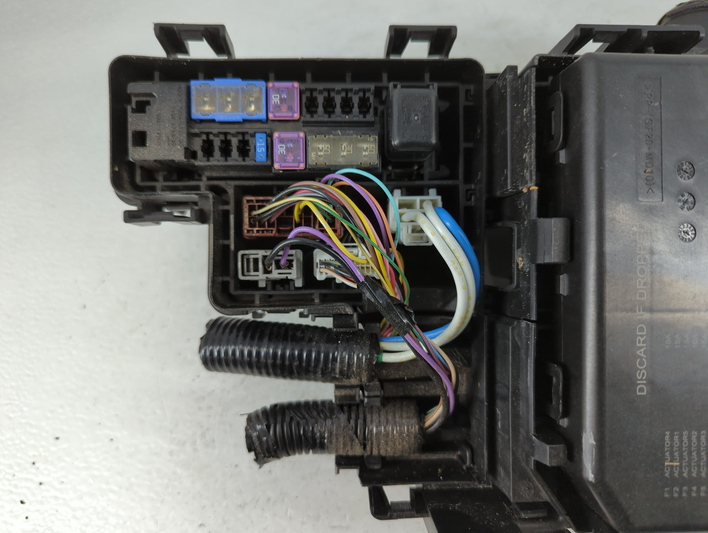 2017-2022 Nissan Rogue Sport Fusebox Fuse Box Panel Relay Module P/N:284B7 5NA0B Fits Fits 2017 2018 2019 2020 2021 2022 OEM Used Auto Parts - Oemusedautoparts1.com