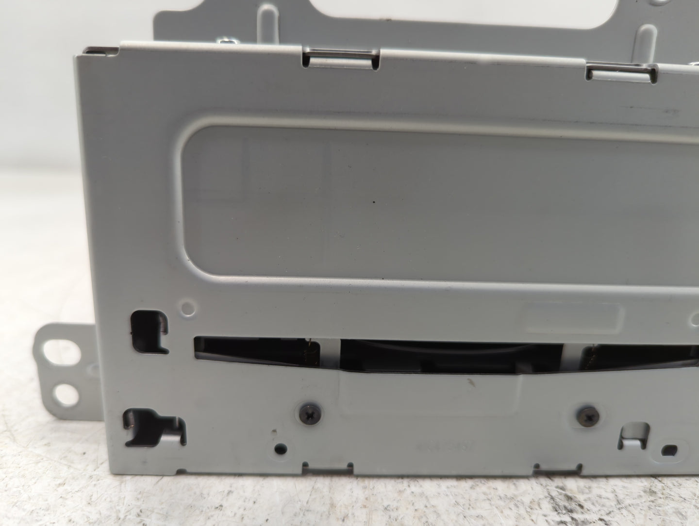 2011-2012 Chevrolet Cruze Radio AM FM Cd Player Receiver Replacement P/N:20983517 Fits Fits 2010 2011 2012 OEM Used Auto Parts - Oemusedautoparts1.com