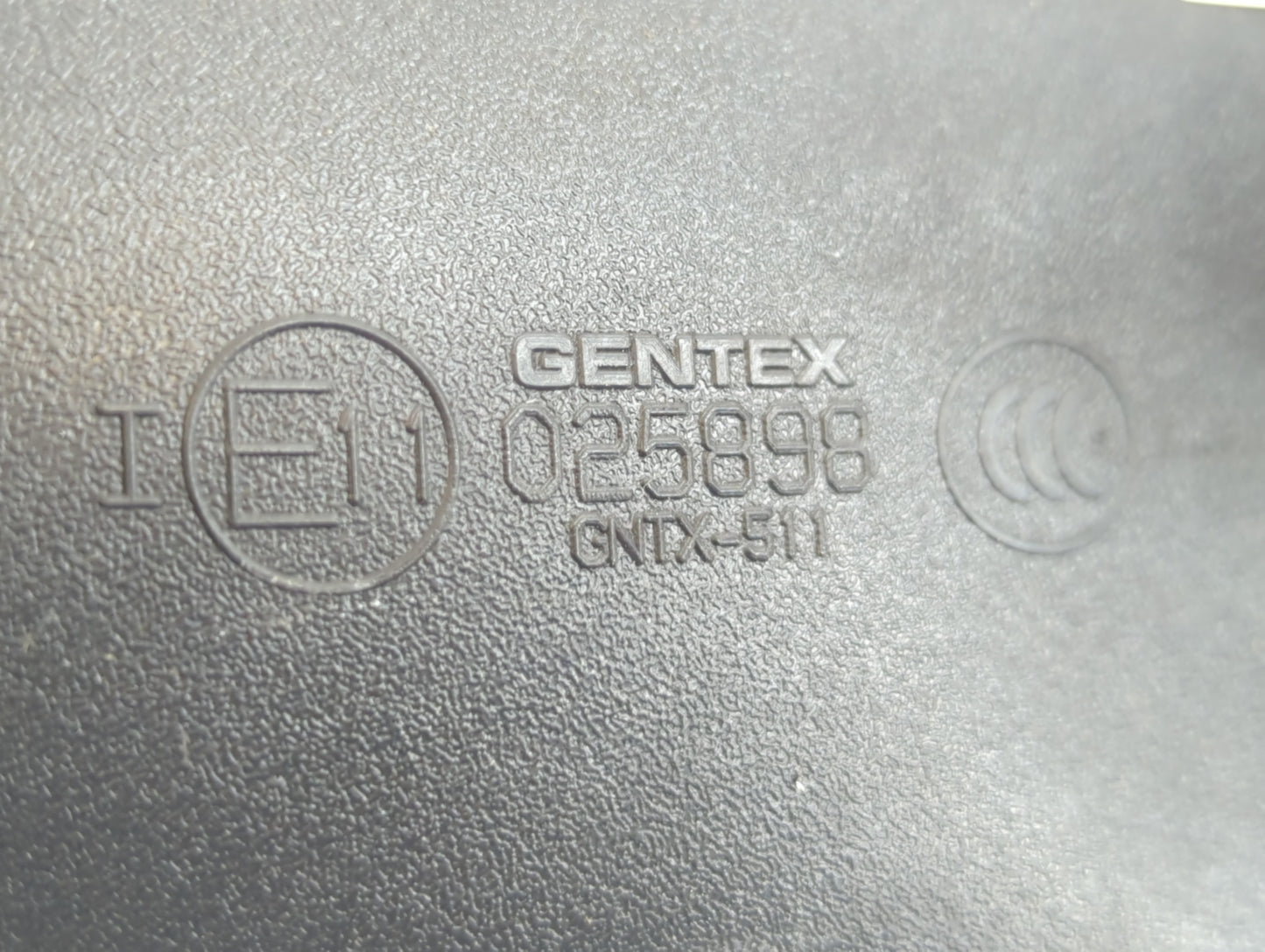 2008 Volkswagen Caddy Interior Rear View Mirror Replacement OEM P/N:E11 025898 Fits OEM Used Auto Parts - Oemusedautoparts1.com