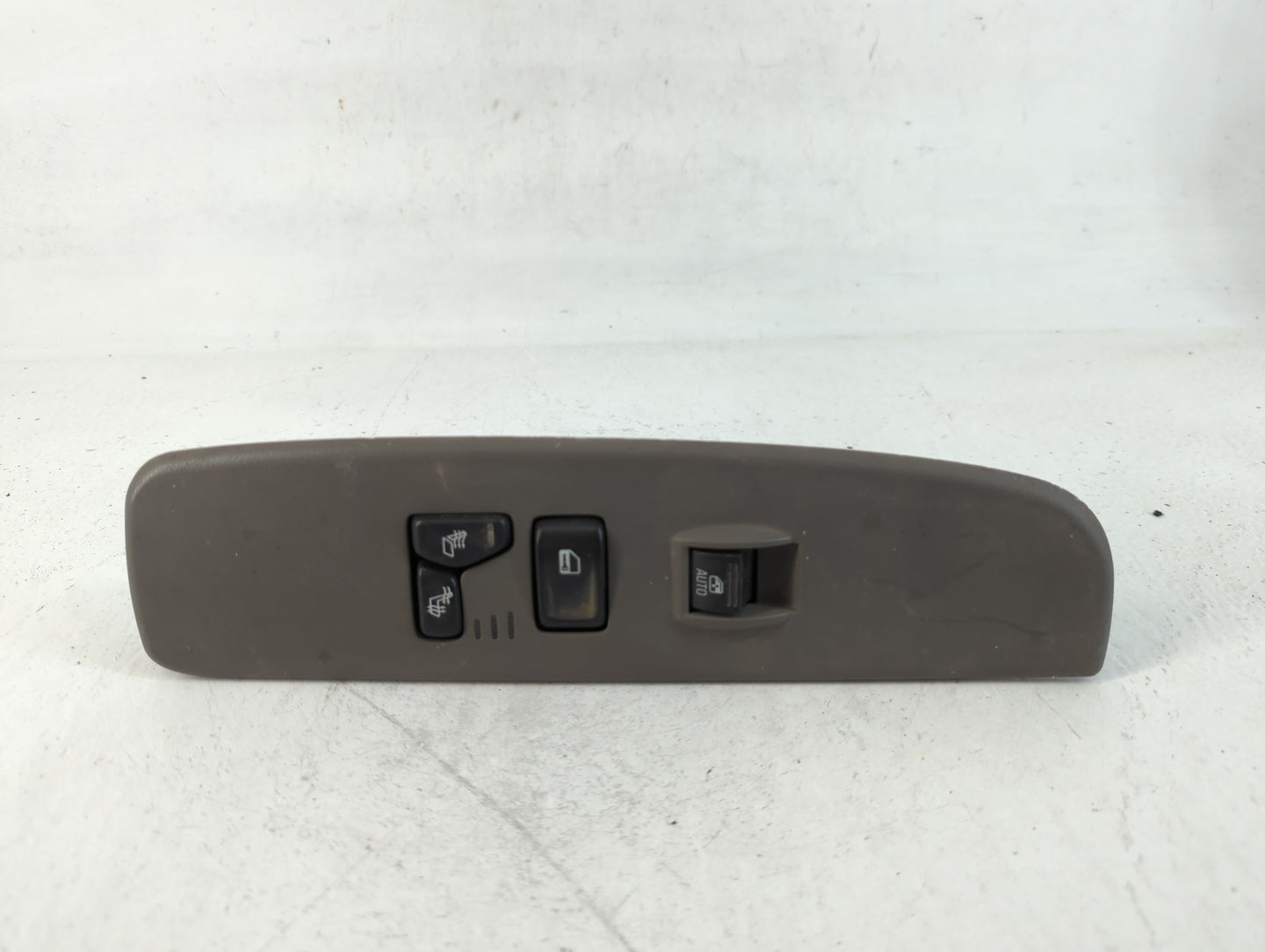 2006-2007 Buick Rainier Master Power Window Switch Replacement Driver Side Left P/N:25811579 Fits Fits 2006 2007 OEM Used Auto Parts - Oemusedautoparts1.com