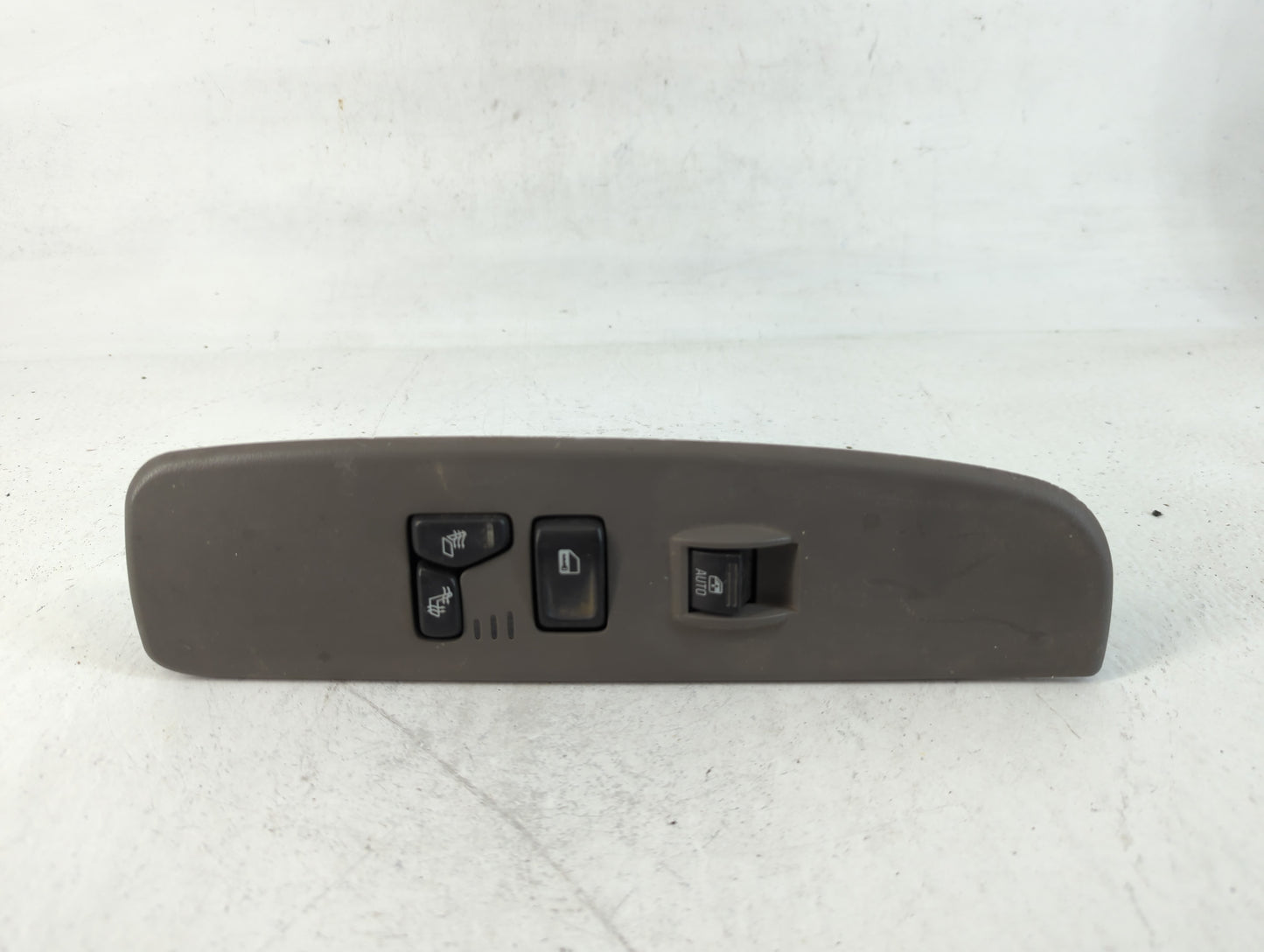 2006-2007 Buick Rainier Master Power Window Switch Replacement Driver Side Left P/N:25811579 Fits Fits 2006 2007 OEM Used Auto Parts - Oemusedautoparts1.com