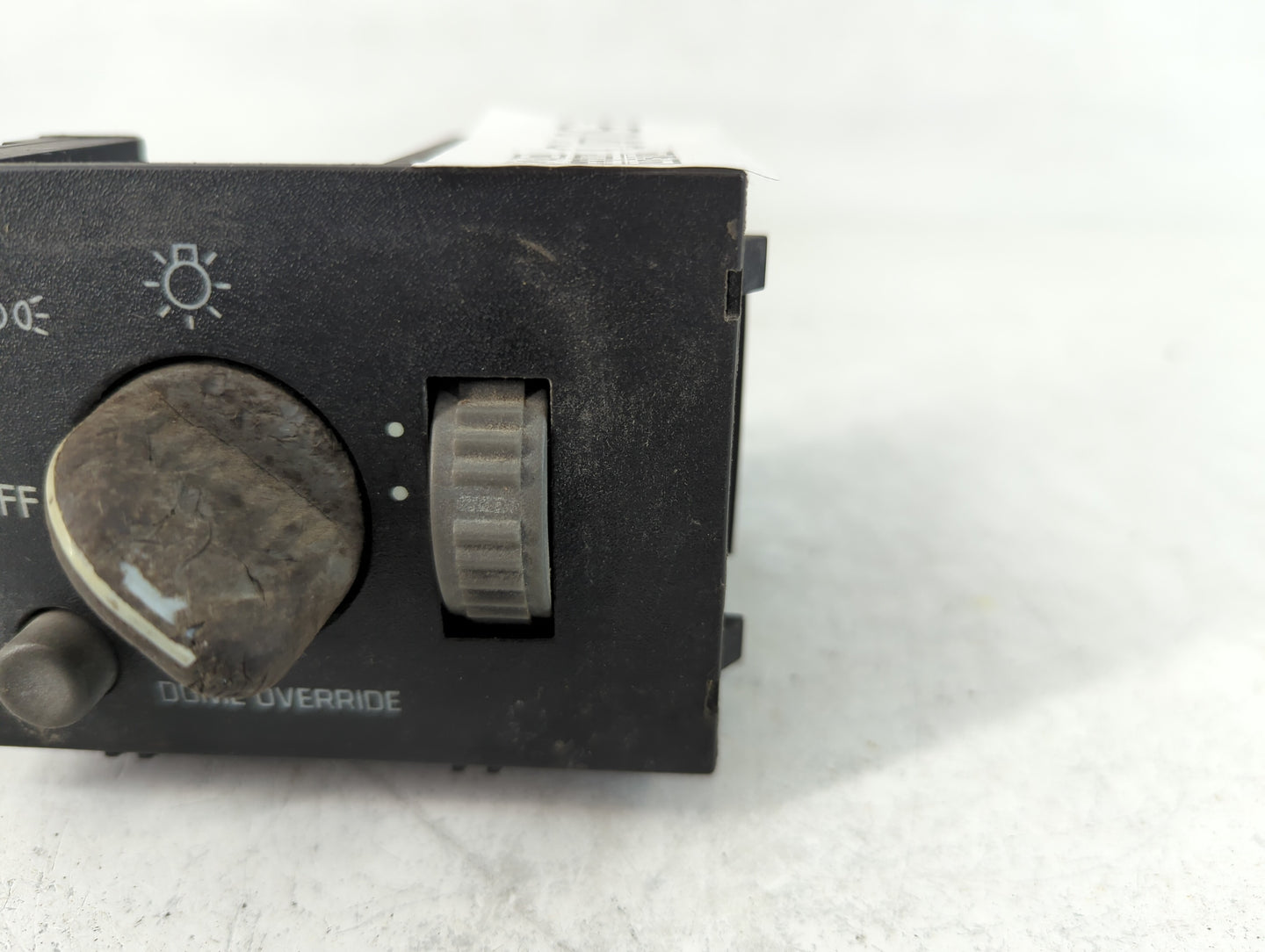 1999 Chevrolet C1500 Headlight Head Light Switch Lamp Control Gm15019005 - Oemusedautoparts1.com