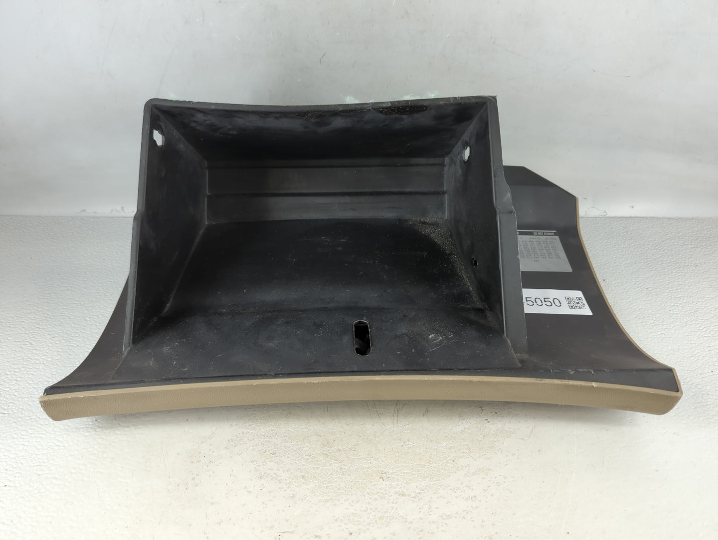 2008 Buick Enclave Passenger Glove Box Door Storage Compartment - Oemusedautoparts1.com