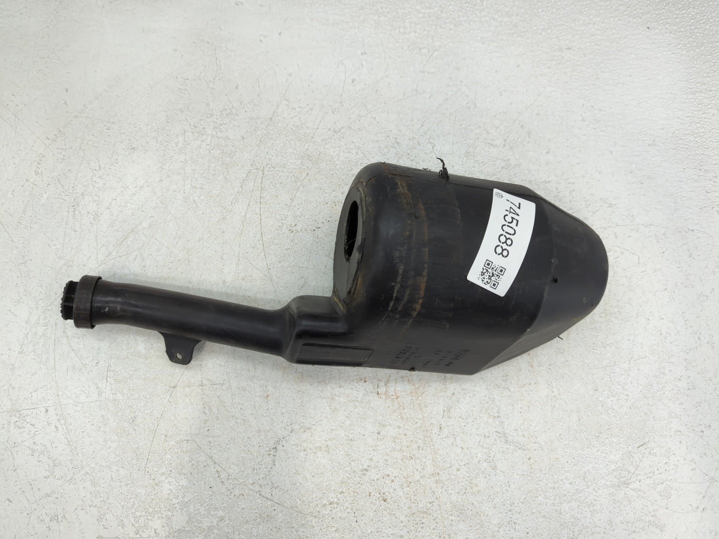 1997 Chevrolet Camaro Radiator Coolant Overflow Expansion Tank Bottle - Oemusedautoparts1.com