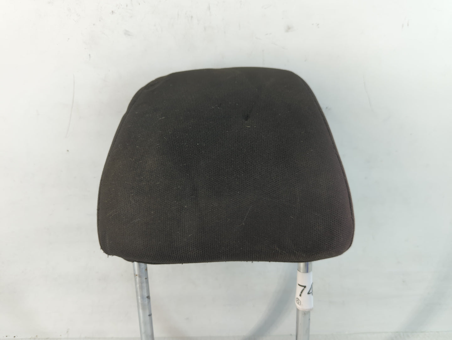2008-2010 Ford Focus Headrest Head Rest Front Driver Passenger Seat Fits Fits 2008 2009 2010 OEM Used Auto Parts - Oemusedautoparts1.com