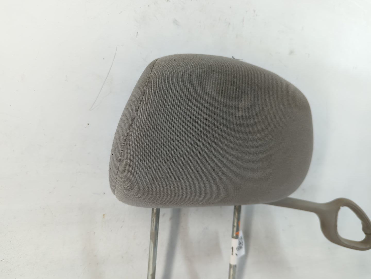 0 Chevrolet Cobalt Headrest Head Rest Rear Center Seat Fits OEM Used Auto Parts - Oemusedautoparts1.com