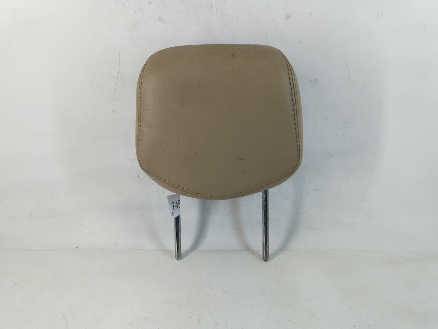 0 Cadillac Cts Headrest Head Rest Rear Center Seat Fits OEM Used Auto Parts - Oemusedautoparts1.com