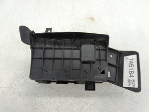 2006-2008 Pontiac Grand Prix Fusebox Fuse Box Panel Relay Module P/N:5937 Fits Fits 2006 2007 2008 OEM Used Auto Parts