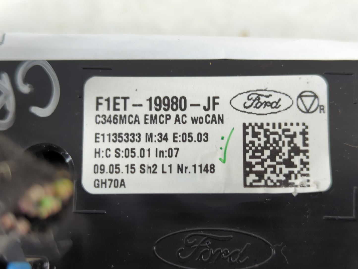 2015-2018 Ford Focus Climate Control Module Temperature AC/Heater Replacement P/N:F1ET-19980-JF Fits Fits 2015 2016 2017 2018 OEM Used Auto Parts - Oemusedautoparts1.com
