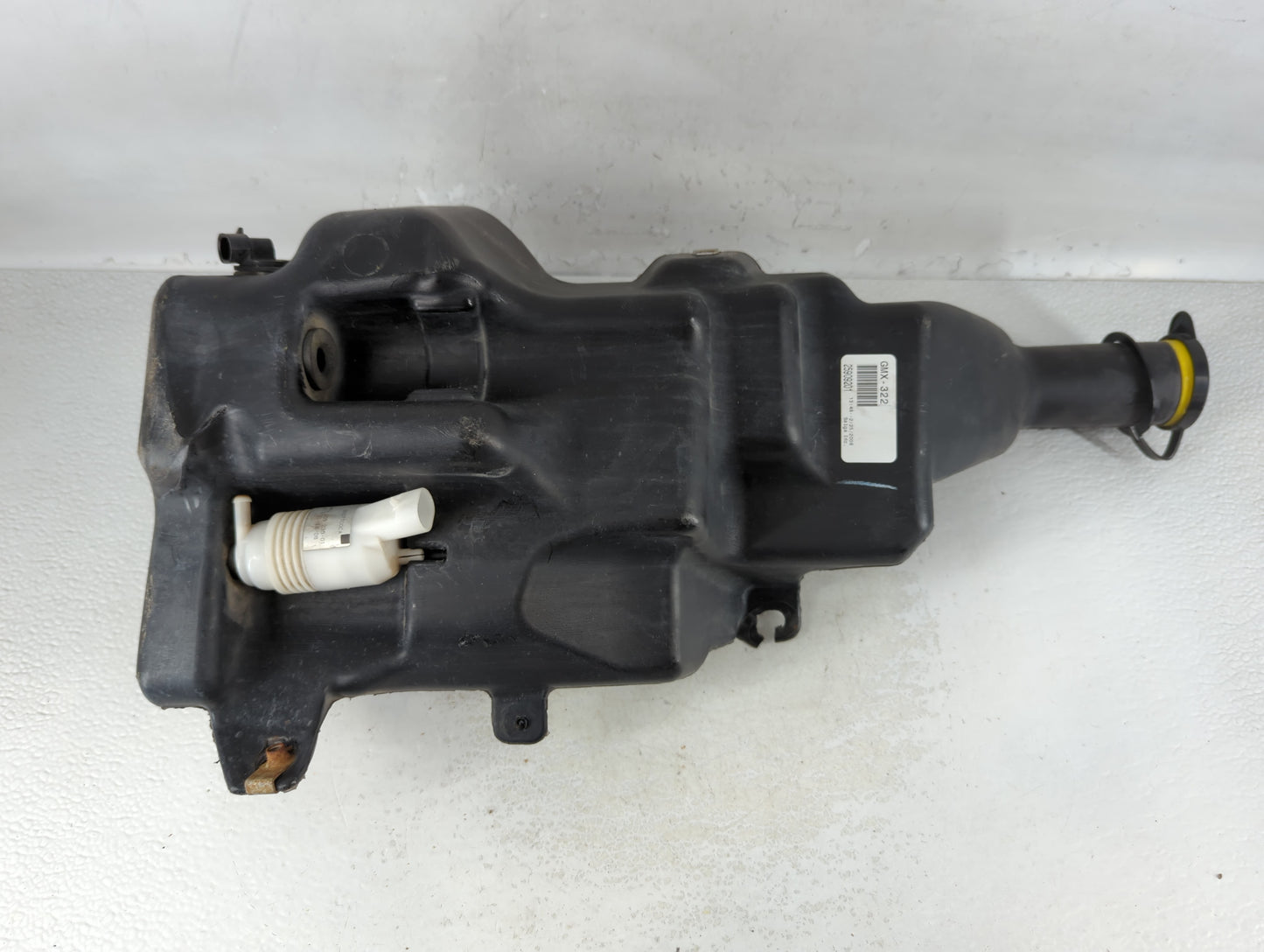 2008-2009 Cadillac Cts Windshield Washer Fluid Reservoir Bottle Oem - Oemusedautoparts1.com