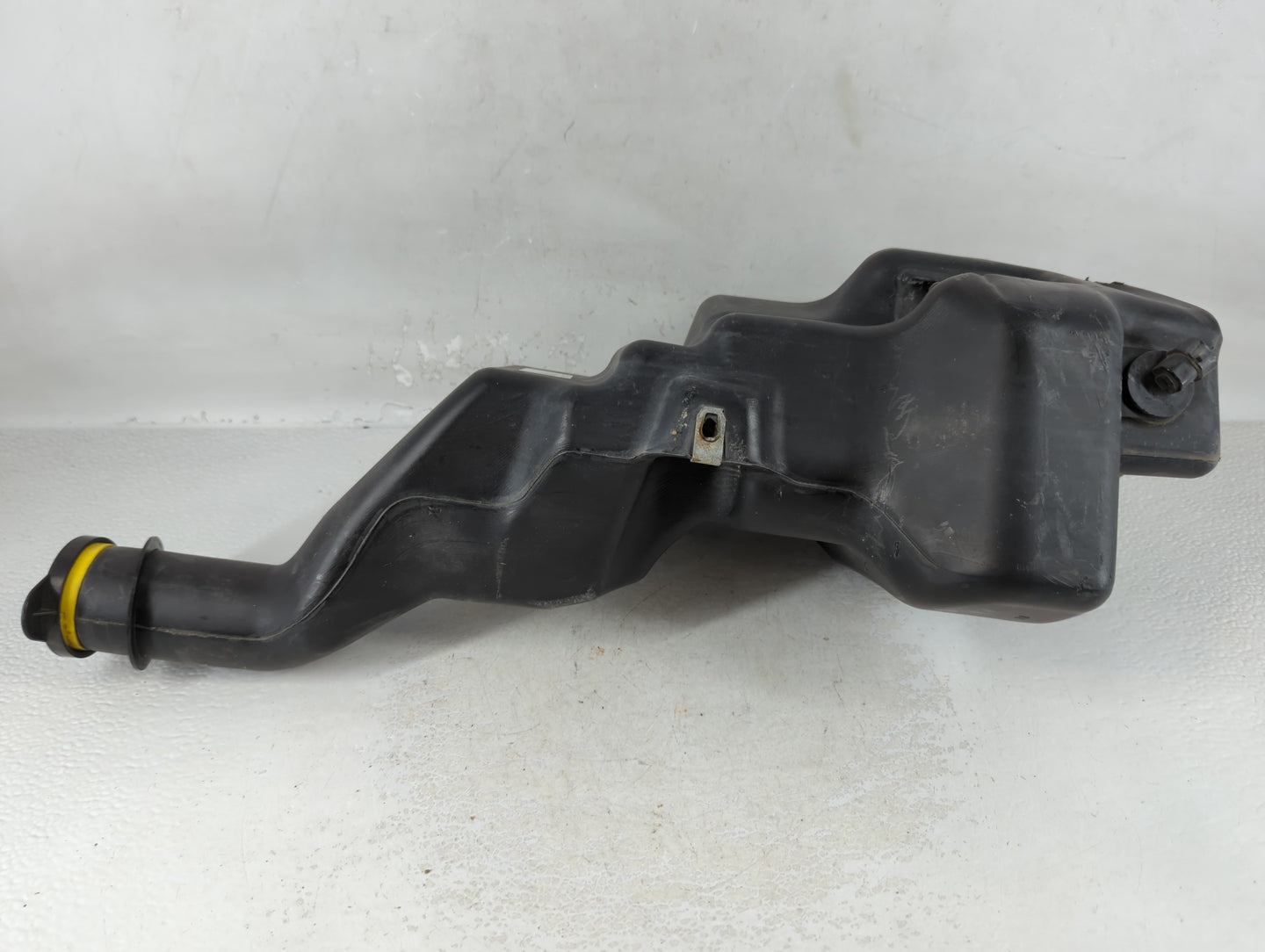 2008-2009 Cadillac Cts Windshield Washer Fluid Reservoir Bottle Oem - Oemusedautoparts1.com