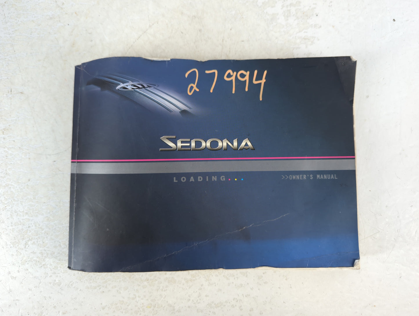 2004 Kia Sedona Owners Manual Book Guide P/N:UV 050 PS 013 OEM Used Auto Parts - Oemusedautoparts1.com