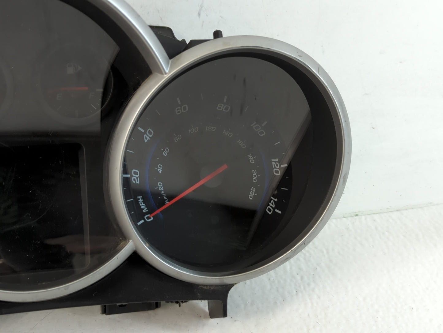 2013-2014 Chevrolet Cruze Instrument Cluster Speedometer Gauges Fits Fits 2013 2014 OEM Used Auto Parts - Oemusedautoparts1.com