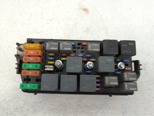 2002-2003 Saturn Vue Fusebox Fuse Box Panel Relay Module P/N:0313705A Fits Fits 2002 2003 OEM Used Auto Parts