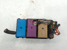 2002-2003 Saturn Vue Fusebox Fuse Box Panel Relay Module P/N:0313705A Fits Fits 2002 2003 OEM Used Auto Parts