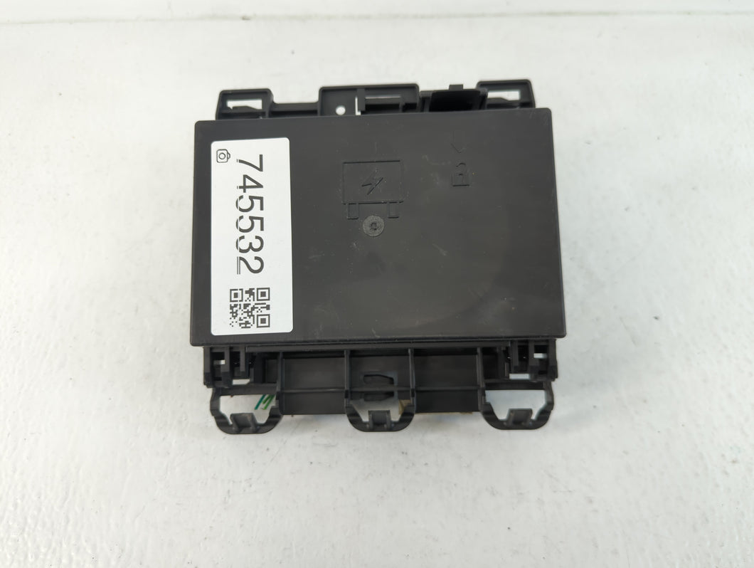 2005 Pontiac G6 Fusebox Fuse Box Panel Relay Module P/N:15466183 Fits OEM Used Auto Parts