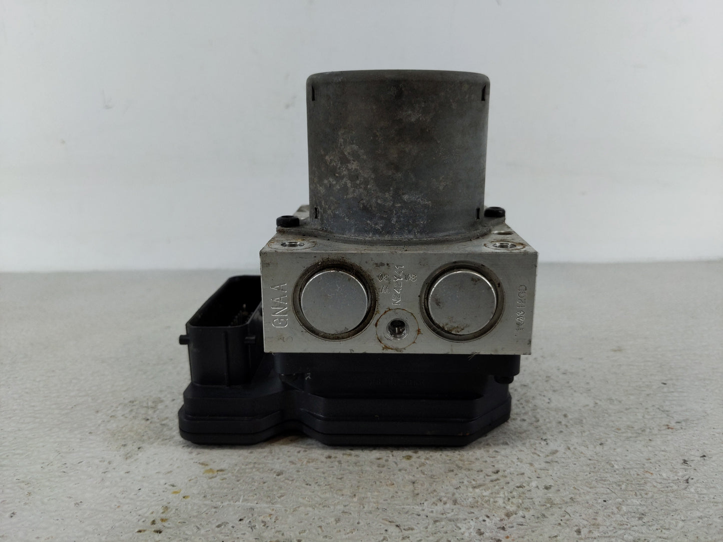 2014 Hyundai Veloster ABS Pump Control Module Replacement Fits OEM Used Auto Parts - Oemusedautoparts1.com