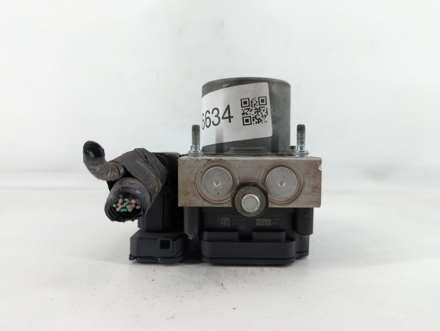 2017 Dodge Caravan ABS Pump Control Module Replacement P/N:P68183803AC Fits Fits 2015 2016 2018 2019 2020 OEM Used Auto Parts - Oemusedautoparts1.com