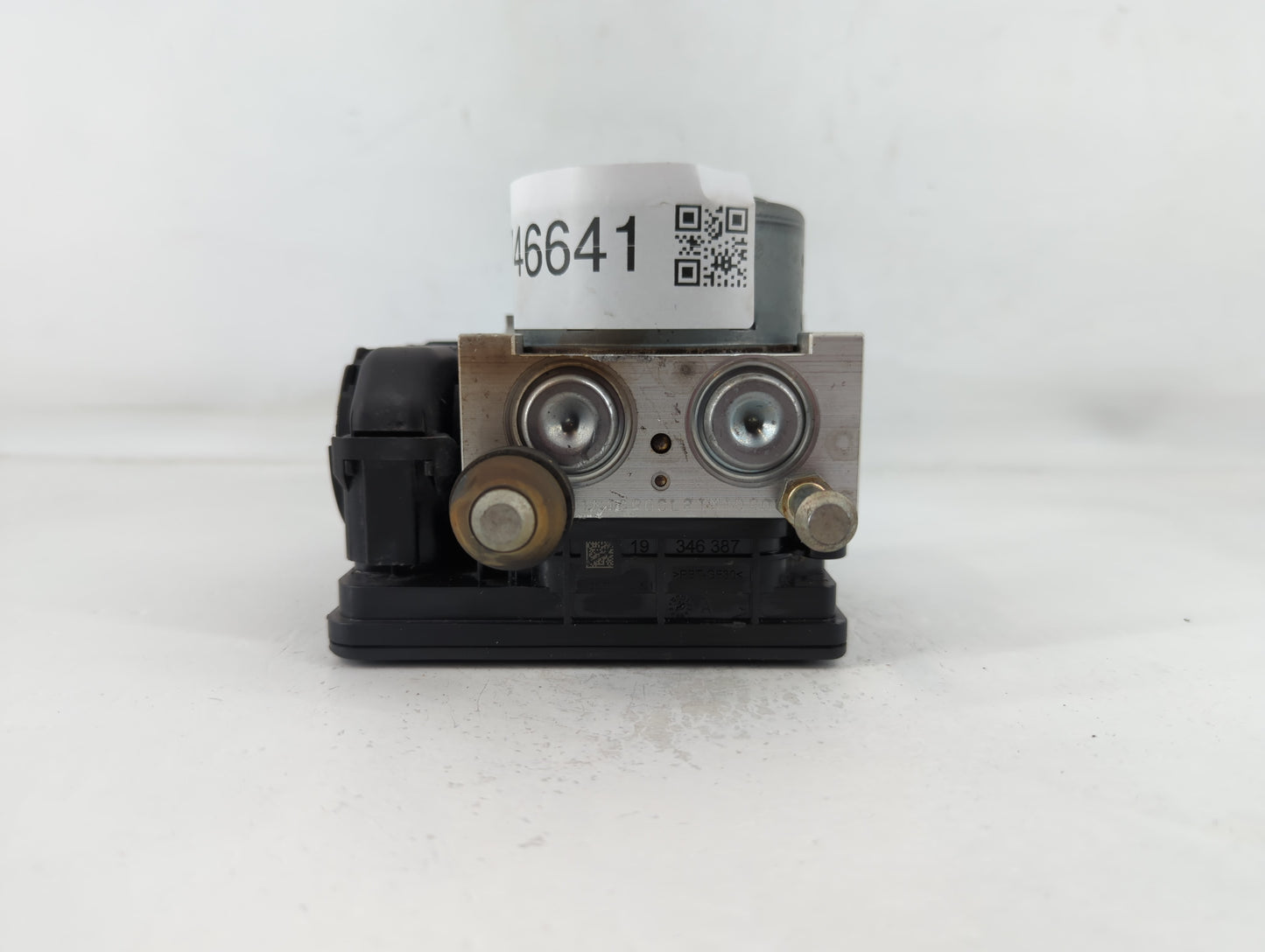 2014-2016 Mitsubishi Outlander ABS Pump Control Module Replacement P/N:4670A990 Fits Fits 2014 2015 2016 OEM Used Auto Parts - Oemusedautoparts1.com