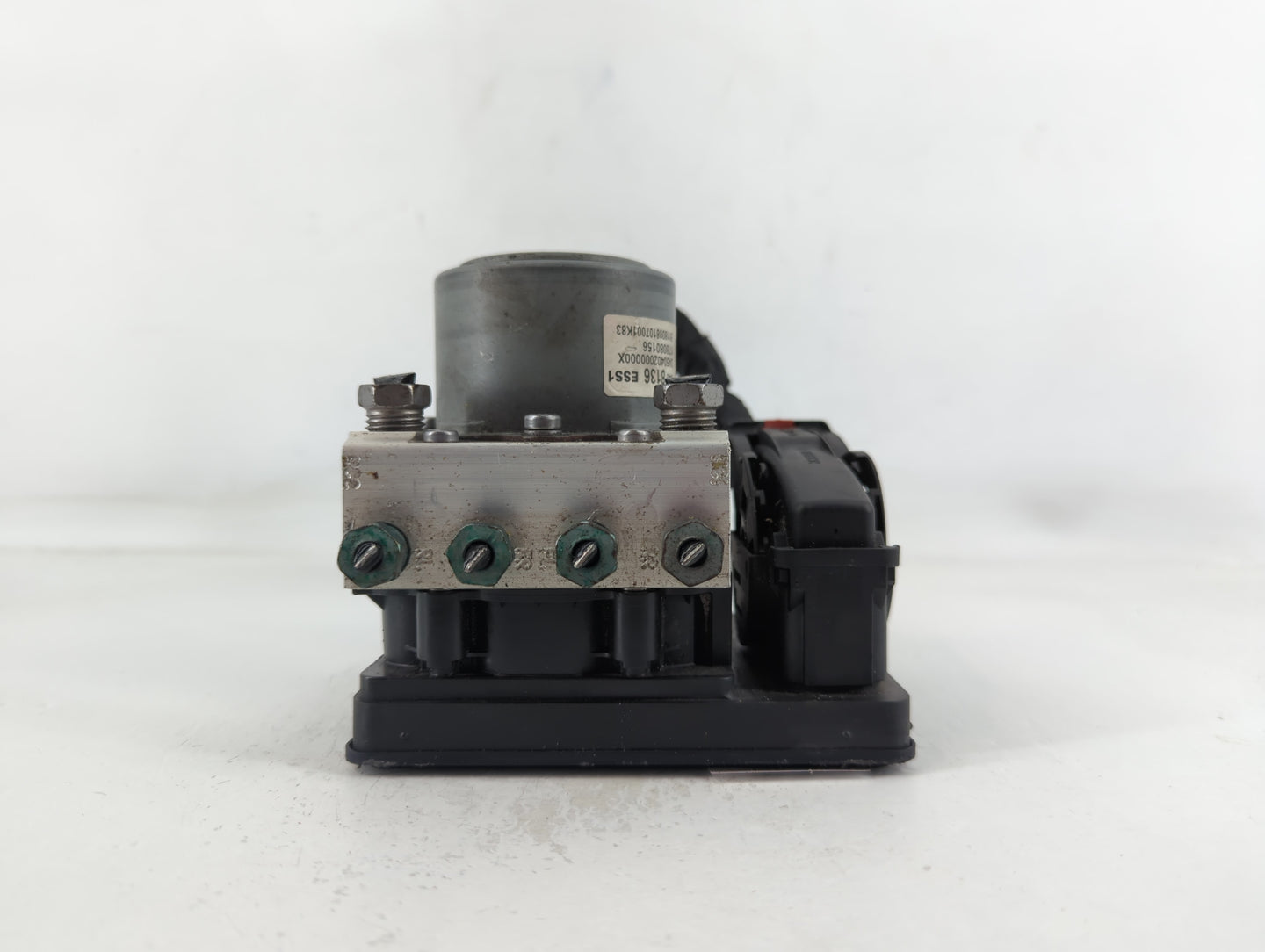 2018 Buick Enclave ABS Pump Control Module Replacement P/N:84408136 Fits OEM Used Auto Parts - Oemusedautoparts1.com