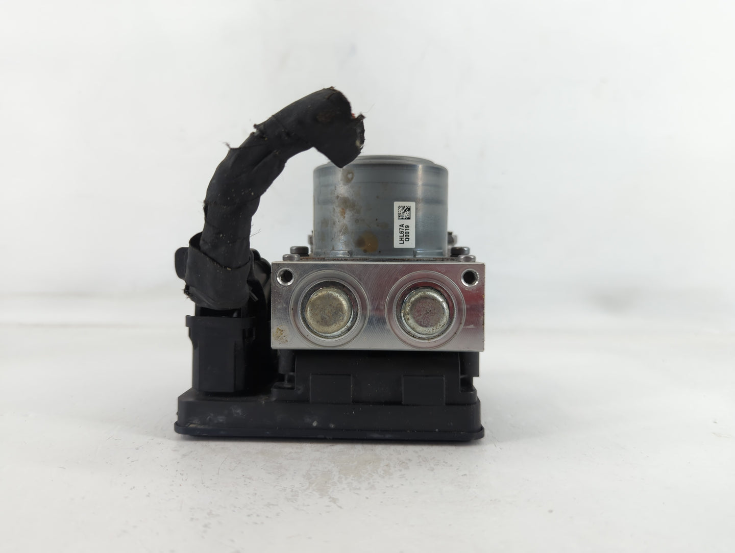 2018 Buick Enclave ABS Pump Control Module Replacement P/N:84408136 Fits OEM Used Auto Parts - Oemusedautoparts1.com