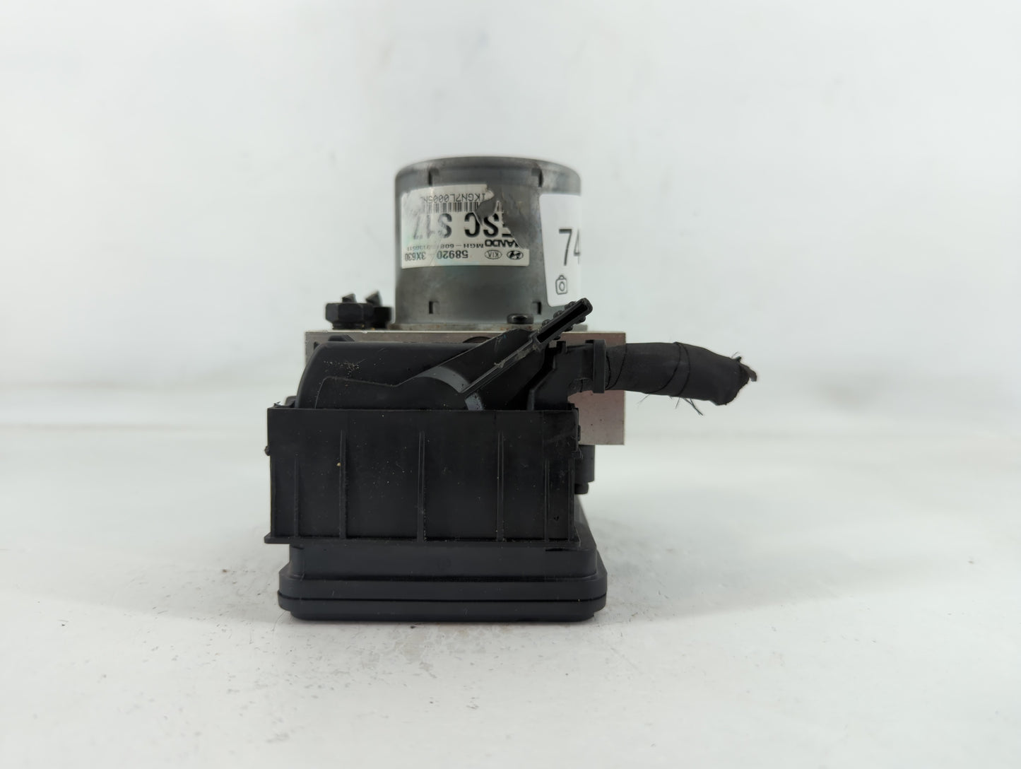 2014 Hyundai Elantra ABS Pump Control Module Replacement P/N:58920-3X630 Fits OEM Used Auto Parts - Oemusedautoparts1.com