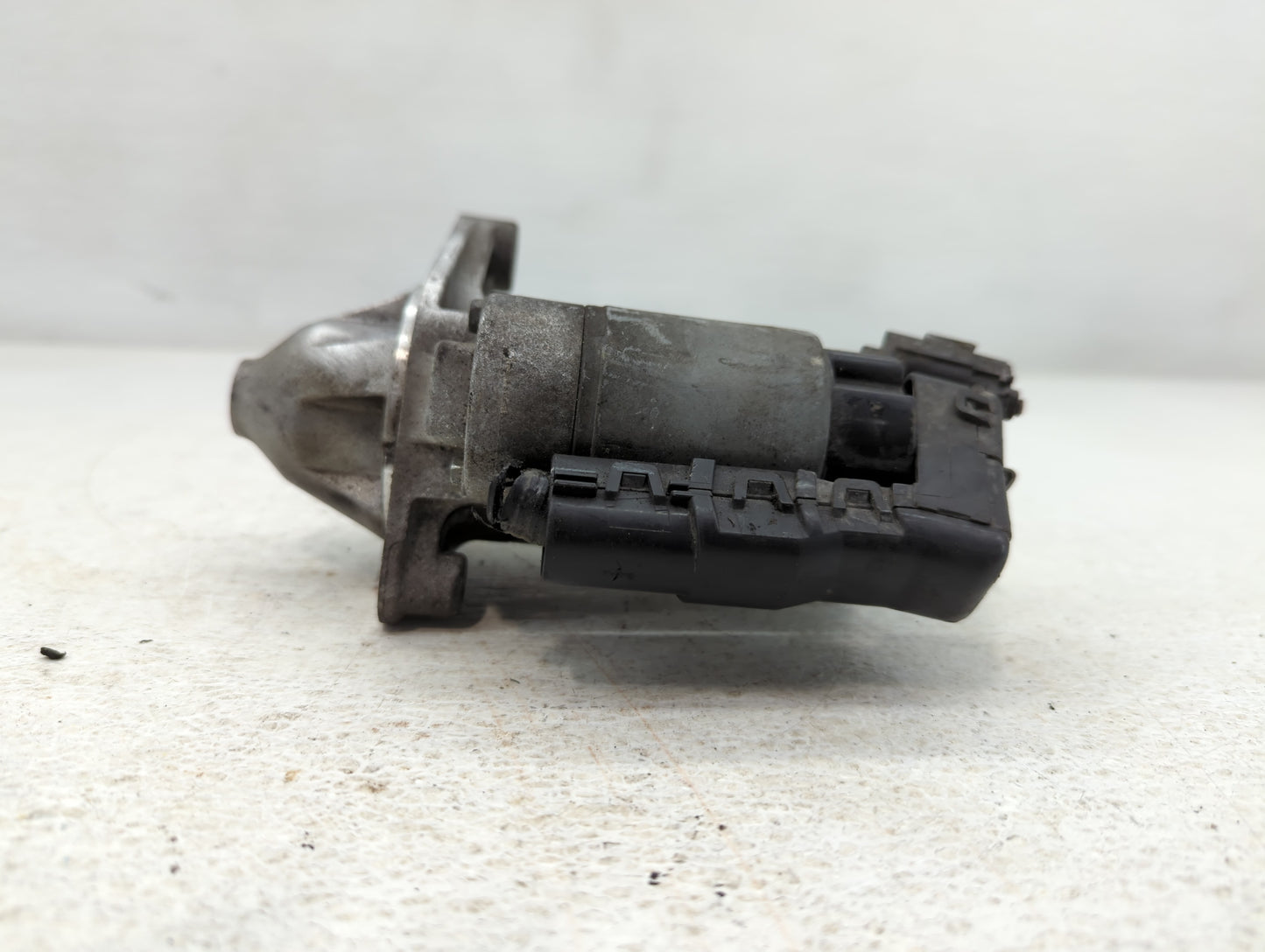 2018-2022 Toyota Camry Car Starter Motor Solenoid OEM P/N:28100-F0010 438000-4041 Fits Fits 2018 2019 2020 2021 2022 OEM Used Auto Parts - Oemusedautoparts1.com