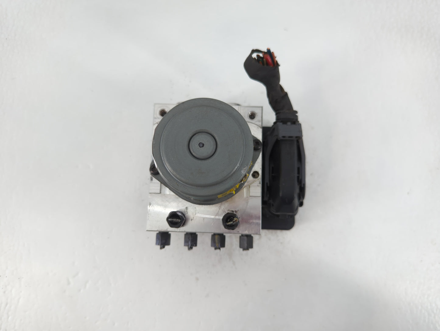 2021-2022 Hyundai Elantra ABS Pump Control Module Replacement P/N:58910-AA500 Fits Fits 2021 2022 OEM Used Auto Parts - Oemusedautoparts1.com