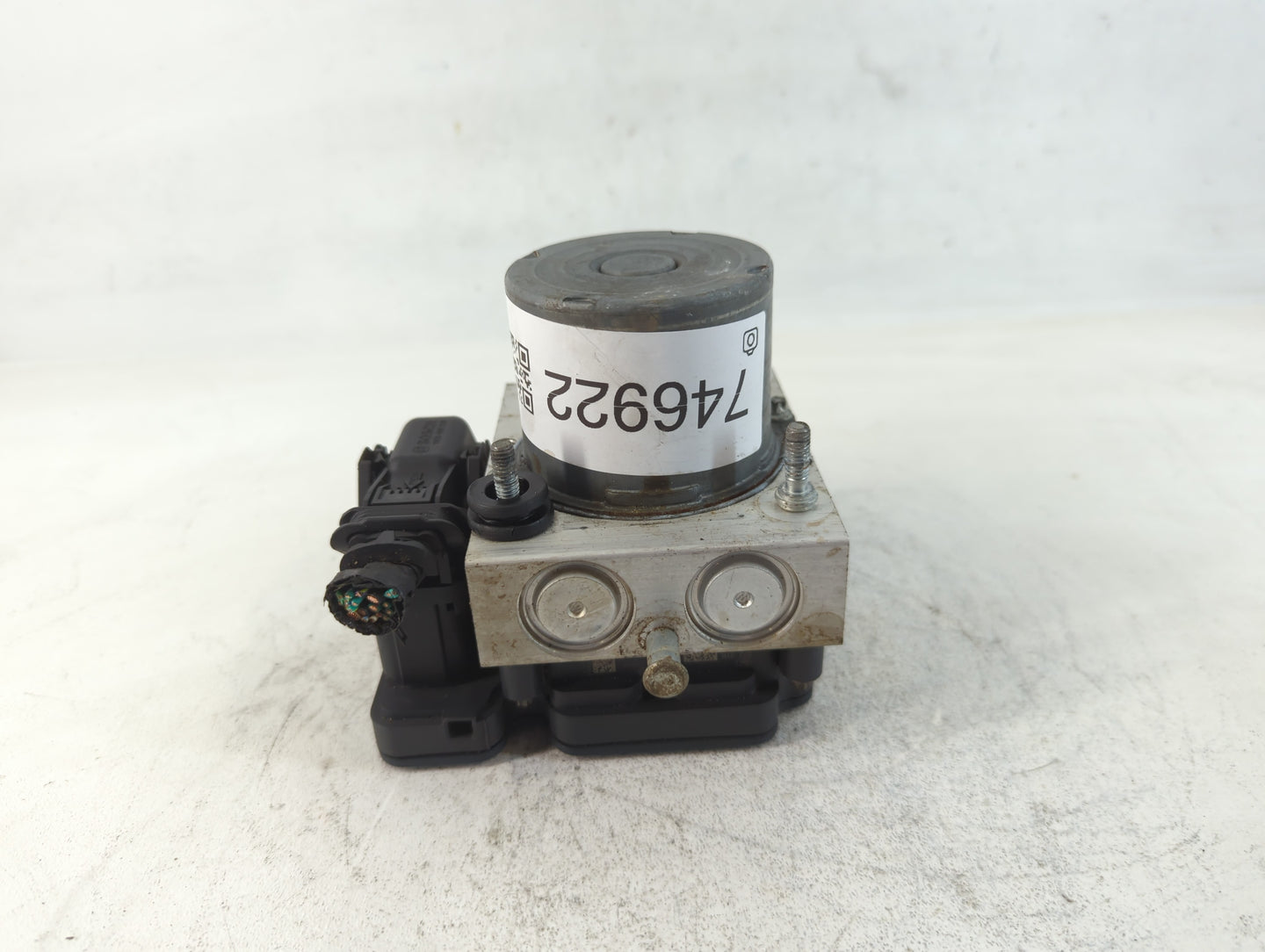 2014 Dodge Caravan ABS Pump Control Module Replacement P/N:P68183803AC Fits OEM Used Auto Parts - Oemusedautoparts1.com