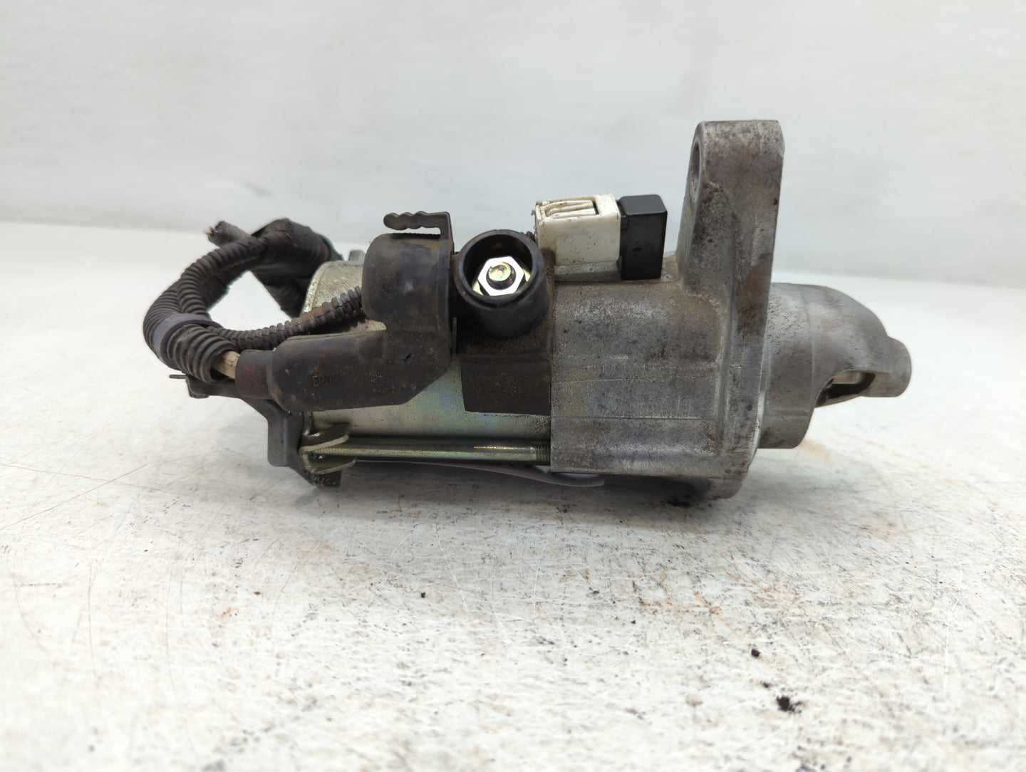2013-2015 Honda Civic Car Starter Motor Solenoid OEM P/N:SM-74014 Fits Fits 2013 2014 2015 2016 2017 2018 2019 2020 2021 2022 OEM Used Auto Parts - Oemusedautoparts1.com