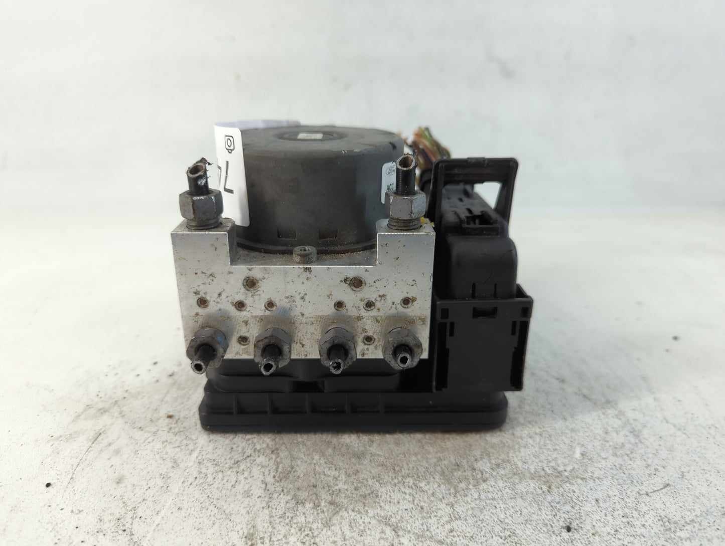 2014-2016 Ford Fusion ABS Pump Control Module Replacement P/N:EG9C-2C405-AG Fits Fits 2014 2015 2016 OEM Used Auto Parts - Oemusedautoparts1.com