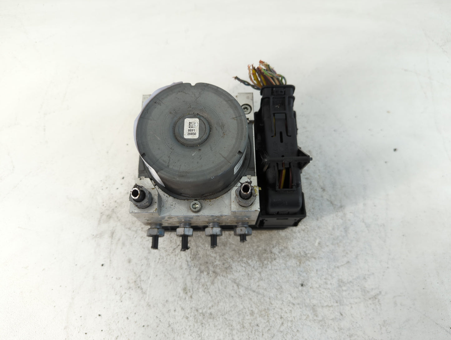 2014-2016 Ford Fusion ABS Pump Control Module Replacement P/N:EG9C-2C405-AG Fits Fits 2014 2015 2016 OEM Used Auto Parts - Oemusedautoparts1.com