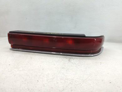 1993 Buick Roadmaster Tail Light Assembly Passenger Right OEM P/N:16514016 Fits OEM Used Auto Parts