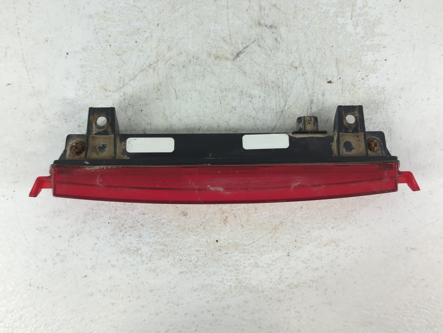 2008 Saturn Outlook Third Brake Light Tail Light Fits OEM Used Auto Parts - Oemusedautoparts1.com