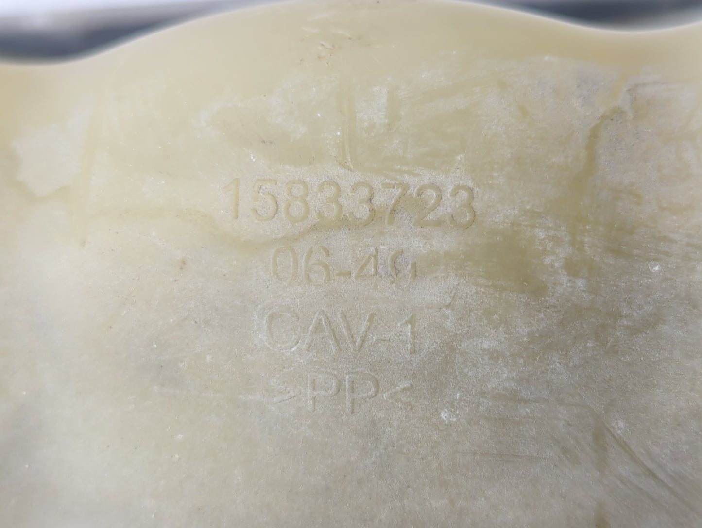 2007 Escalade Esv Radiator Coolant Overflow Expansion Tank Bottle - Oemusedautoparts1.com