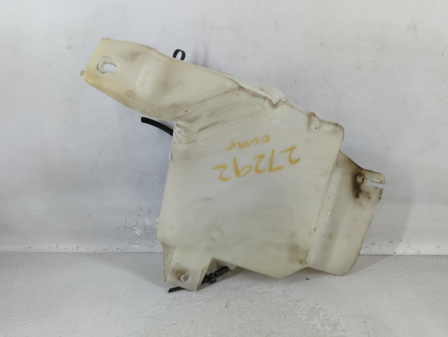 1999-2005 Pontiac Montana Windshield Washer Fluid Reservoir Bottle Oem - Oemusedautoparts1.com