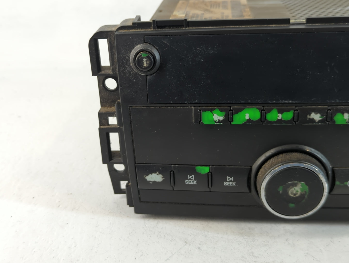 2008-2014 Gmc Savana 1500 Radio AM FM Cd Player Receiver Replacement P/N:25918998 Fits OEM Used Auto Parts - Oemusedautoparts1.com